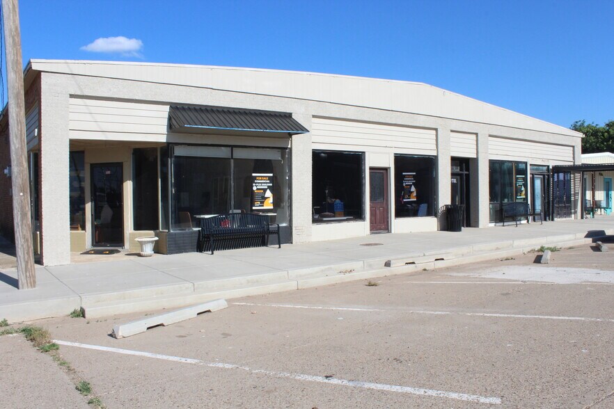 Primary Photo Of 98 Broadway Ave, Groom Office For Sale