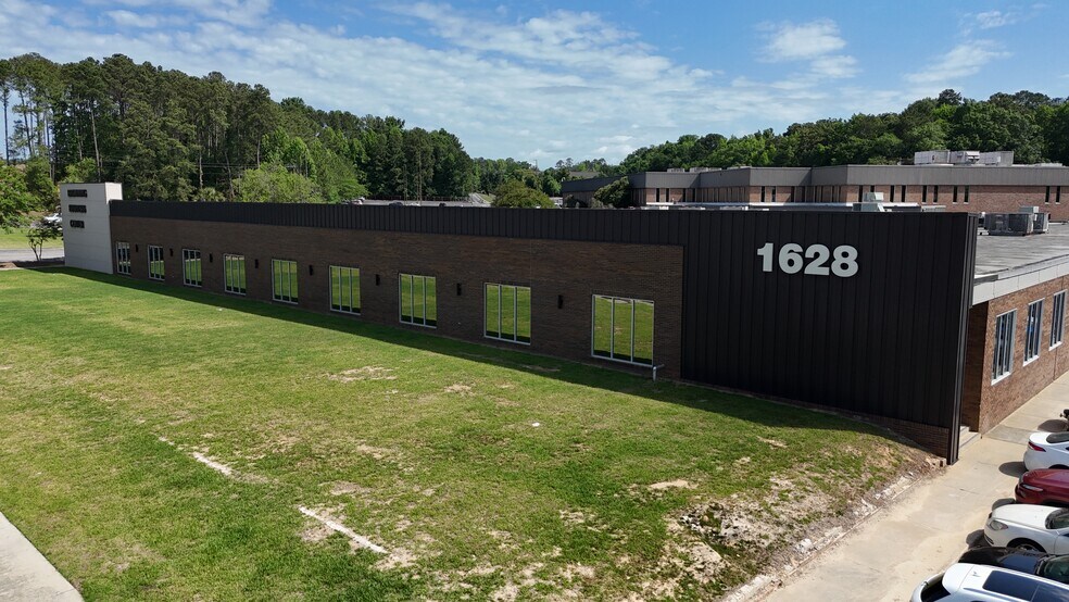 More Photos Of 1628 Browning Rd, Columbia Loft Creative Space For Lease