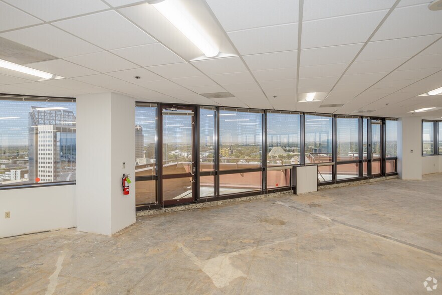 More Photos Of 801 K St, Sacramento Office For Lease