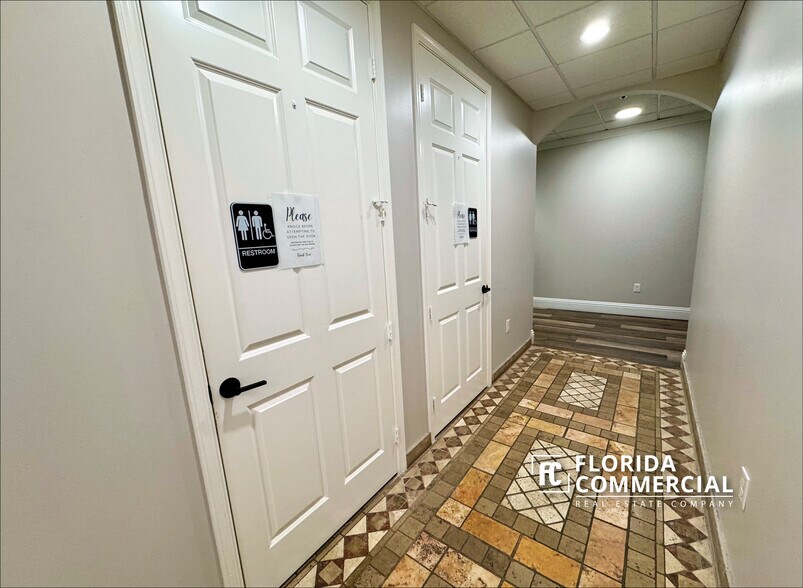 More Photos Of 2300 SE Monterey Rd, Stuart Office For Sale