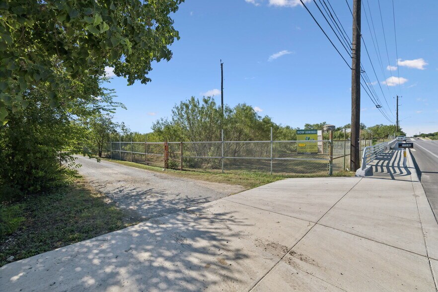 More Photos Of 13146 Galm Rd, San Antonio Land For Sale