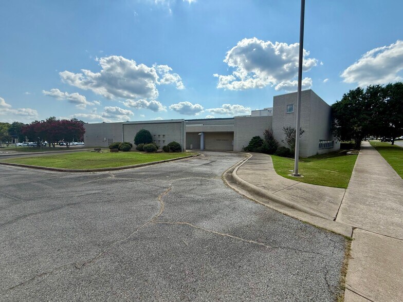 More Photos Of , Paris Office For Sale