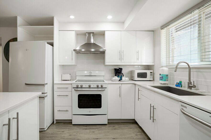 More Photos Of , Boulder Multifamily For Sale