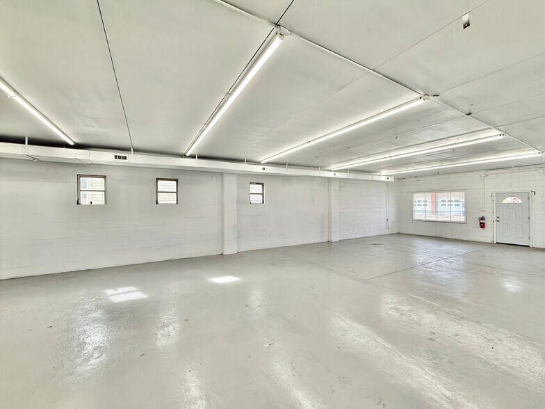 More Photos Of 427 Buck St, Millville Auto Repair For Sale
