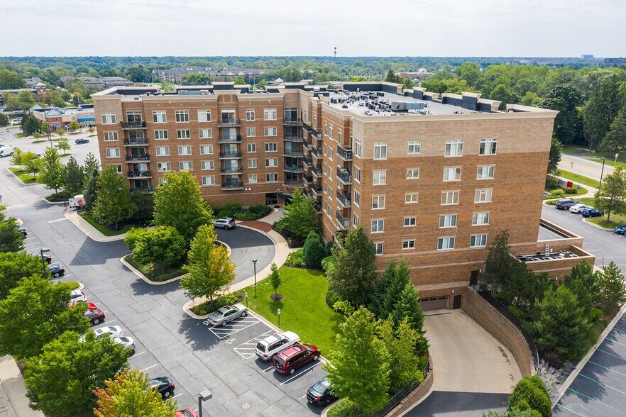 More Photos Of 1255 Town Center Rd, Vernon Hills Apartments For Lease
