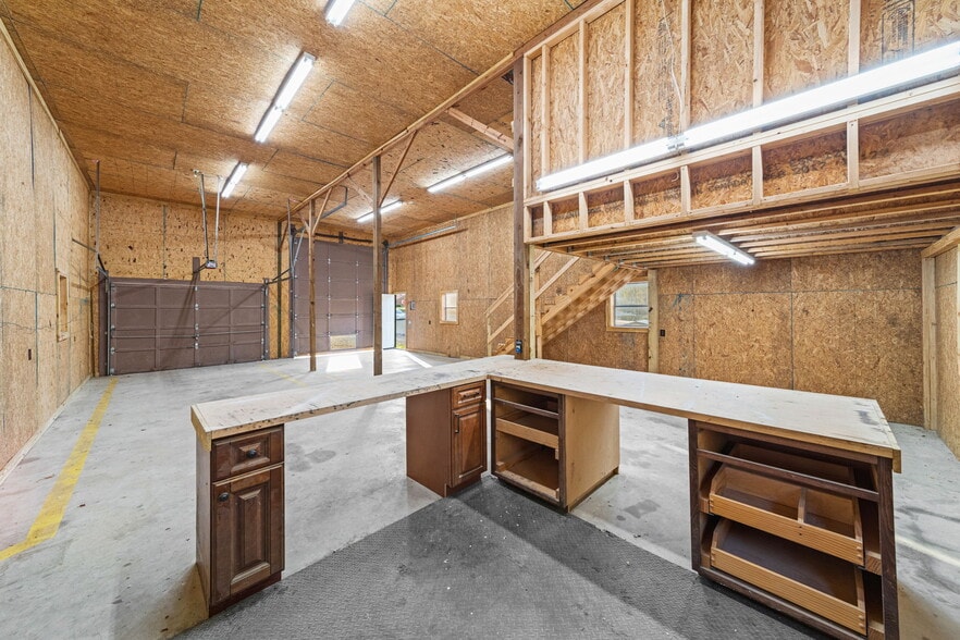 More Photos Of 125 Woodhaven Rd, North Wilkesboro Office For Sale