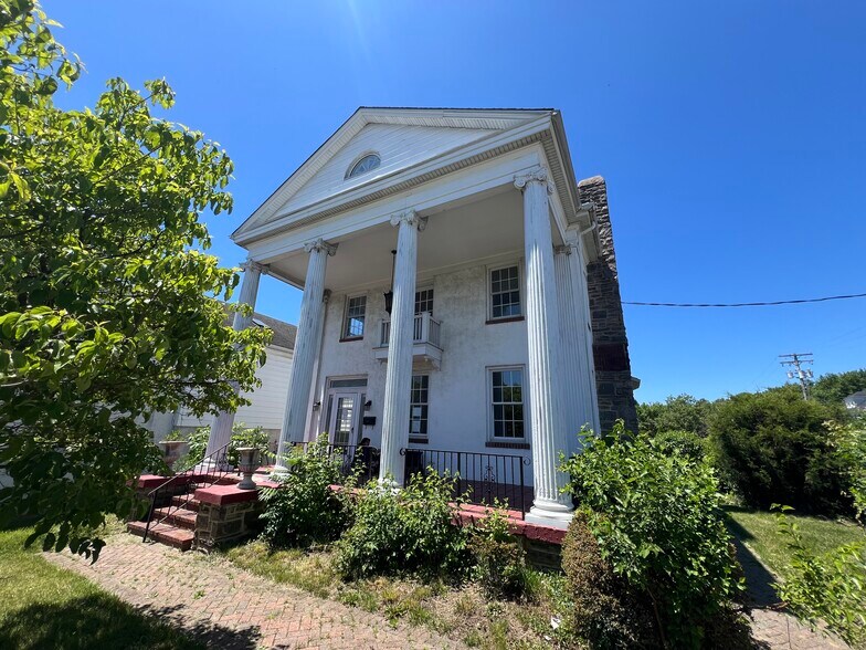More Photos Of 7518-7526 Harford Rd, Baltimore Office For Lease