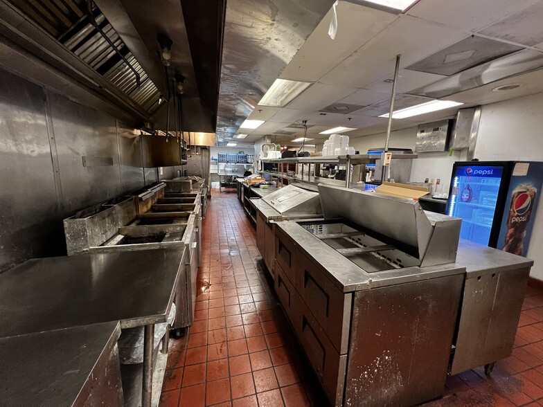 More Photos Of 2310 Sanders Rd, Conway Restaurant For Lease