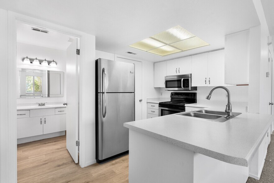 More Photos Of 221 E Fort Union Blvd, Midvale Apartments For Sale