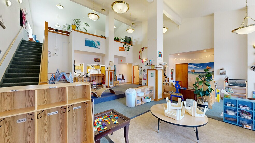 More Photos Of 225 E Palouse River Dr, Moscow Loft Creative Space For Sale