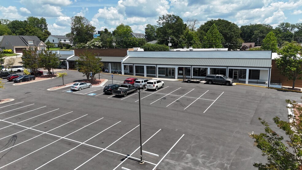 More Photos Of 415 Rome St, Carrollton Unknown For Lease