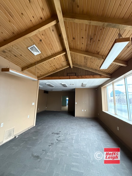 More Photos Of 1702 St Clair Ave, Cleveland Warehouse For Lease