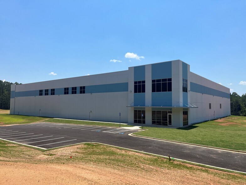 Primary Photo Of 1221 Progress Blvd, Elberton Manufacturing For Lease