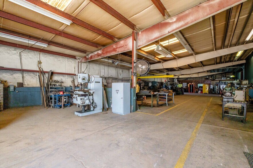 More Photos Of 51 E Side Hwy, Waynesboro Warehouse For Sale