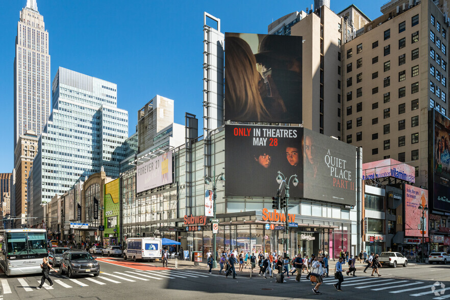 Primary Photo Of 435 Seventh Ave, New York Storefront For Lease