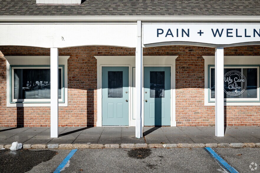 More Photos Of 277-315 Middle Country Rd, Middle Island Storefront For Lease