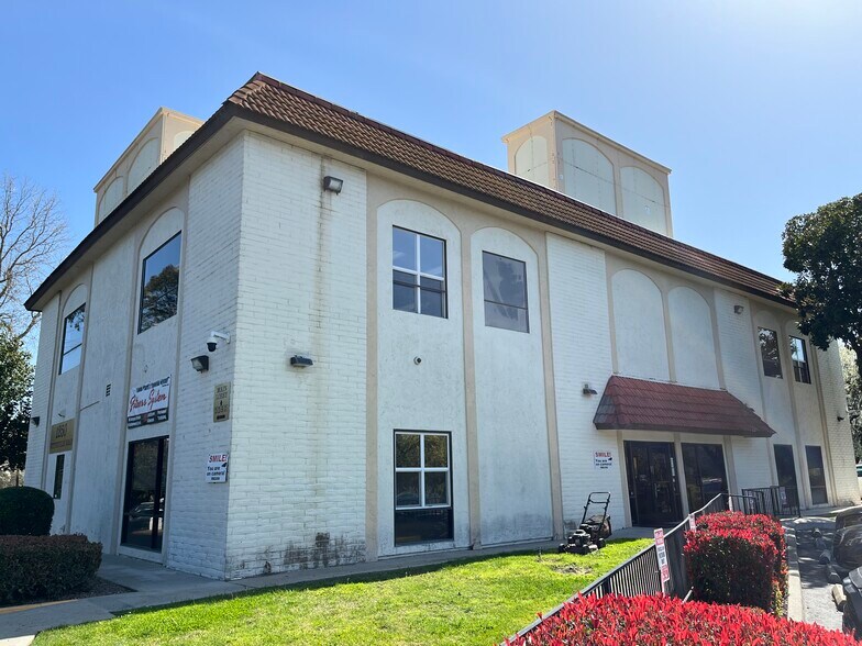 More Photos Of 1250 Sutterville Rd, Sacramento Office For Lease