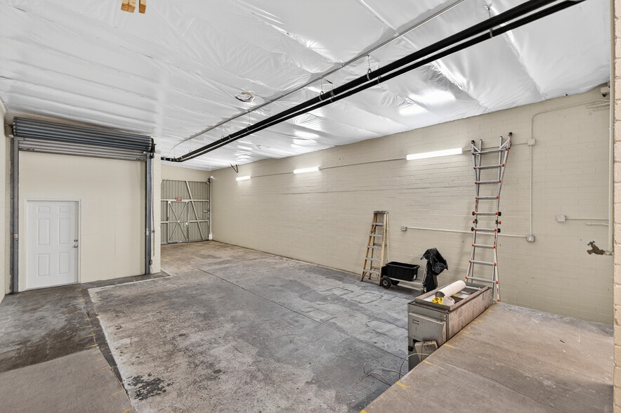 More Photos Of 6617 San Fernando Rd, Glendale Warehouse For Sale