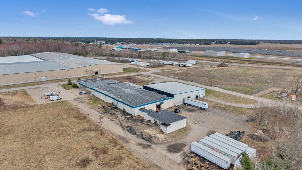 More Photos Of 38 Rainbow Ln, Sanford Warehouse For Sale