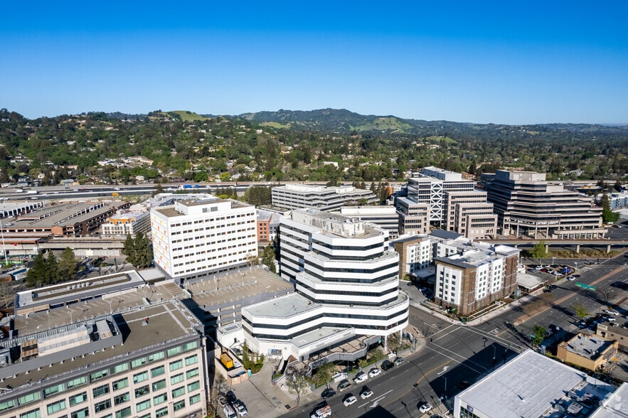 More Photos Of 2033 N Main St, Walnut Creek Office For Lease