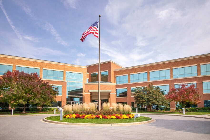 More Photos Of 10000 Innovation Dr, Wauwatosa Office For Lease