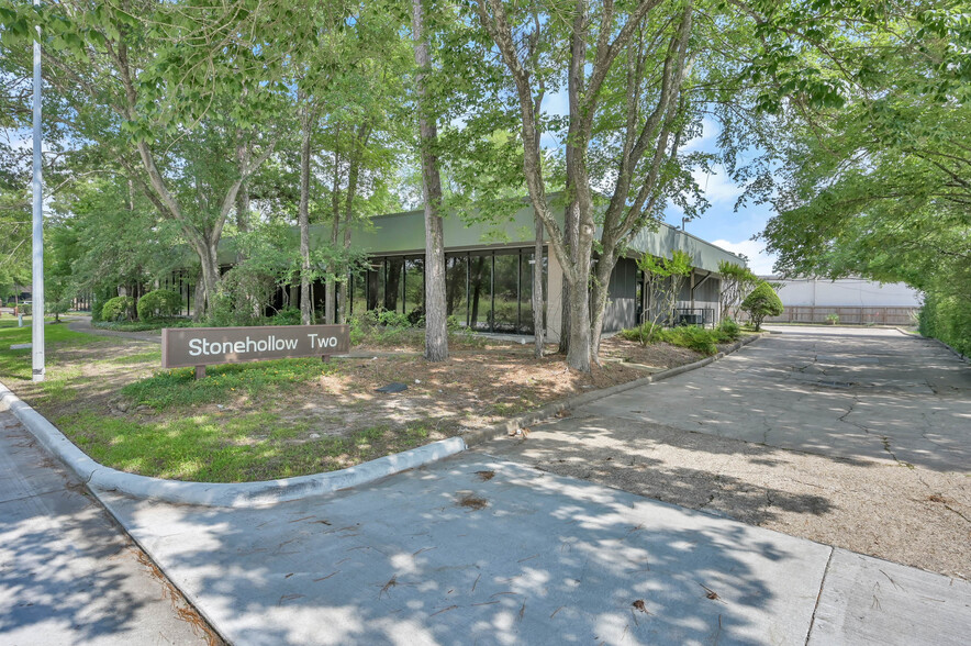 Primary Photo Of 1380 Stonehollow Dr, Humble Medical For Lease