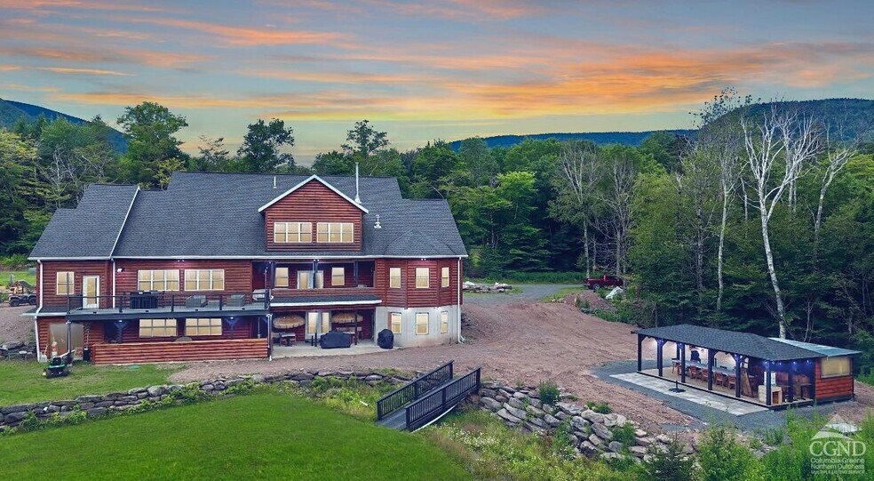 More Photos Of 19 Palsgraf Ct., Elka Park Showroom For Sale