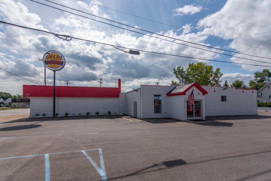 More Photos Of 542-546 S Telegraph Rd, Monroe Restaurant For Sale