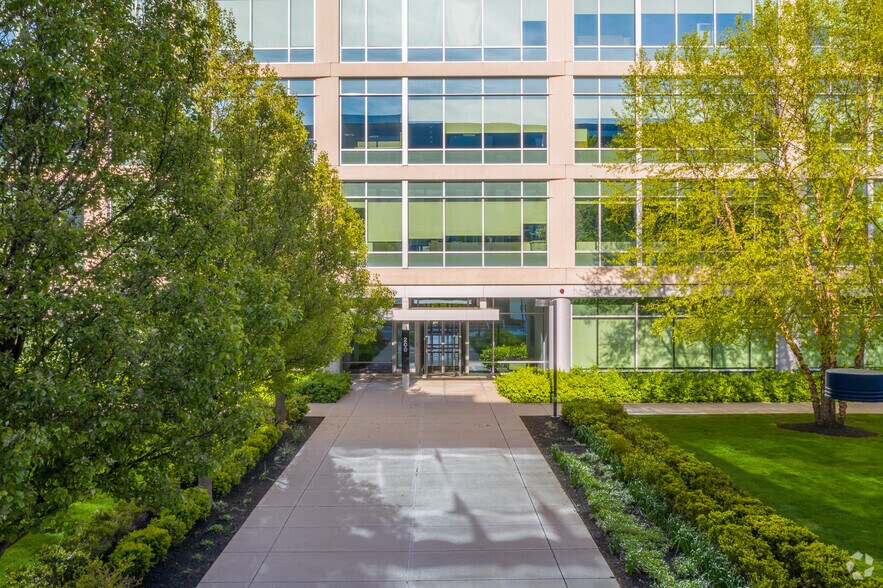 More Photos Of 200 Rivers Edge Dr, Medford Office For Lease