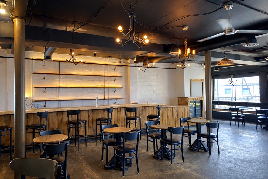 More Photos Of 3648 S Park Ave, Buffalo Restaurant For Lease