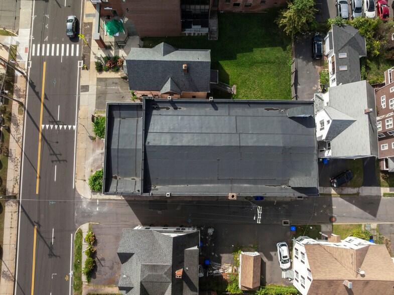 More Photos Of 54 Washington St, Middletown Office For Sale