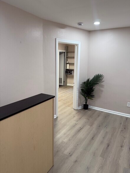 More Photos Of 2216 Macdade Blvd, Holmes Medical For Lease