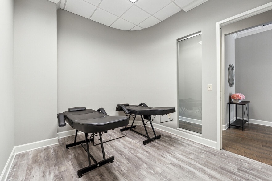 More Photos Of 1300 Peachtree Industrial Blvd, Suwanee Storefront Retail Office For Sale