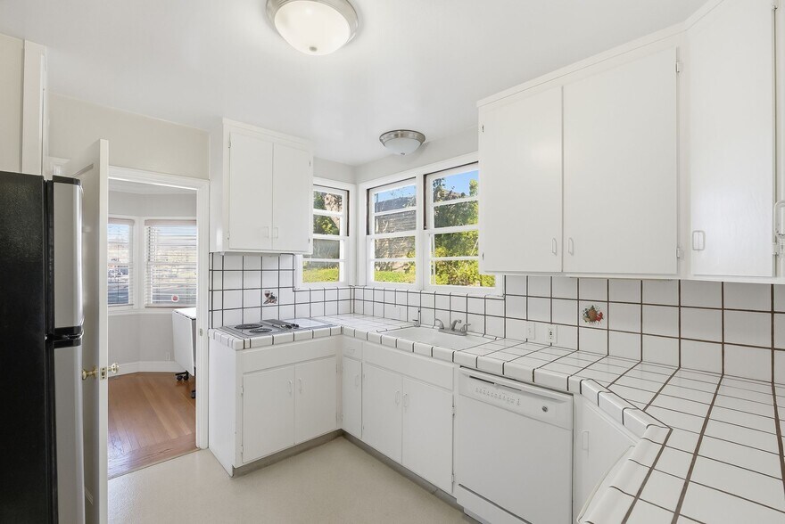 More Photos Of 29 Hawthorne Ave, Los Altos Office For Lease