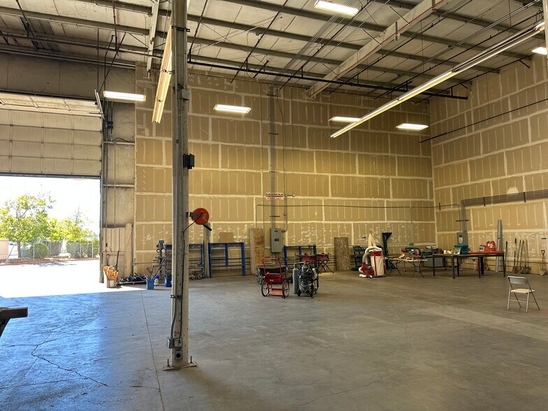 More Photos Of 370 Ryan Ave, Chico Manufacturing For Lease