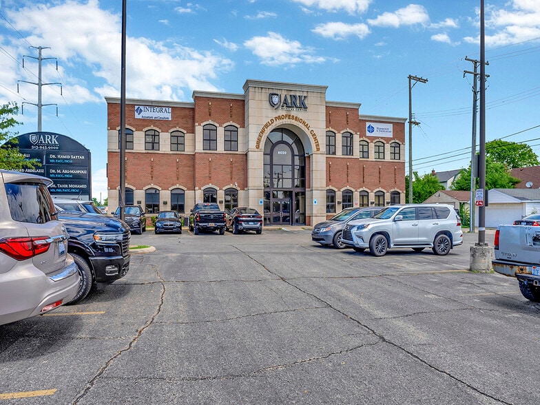 Primary Photo Of 6050 Greenfield Rd, Dearborn Medical For Lease