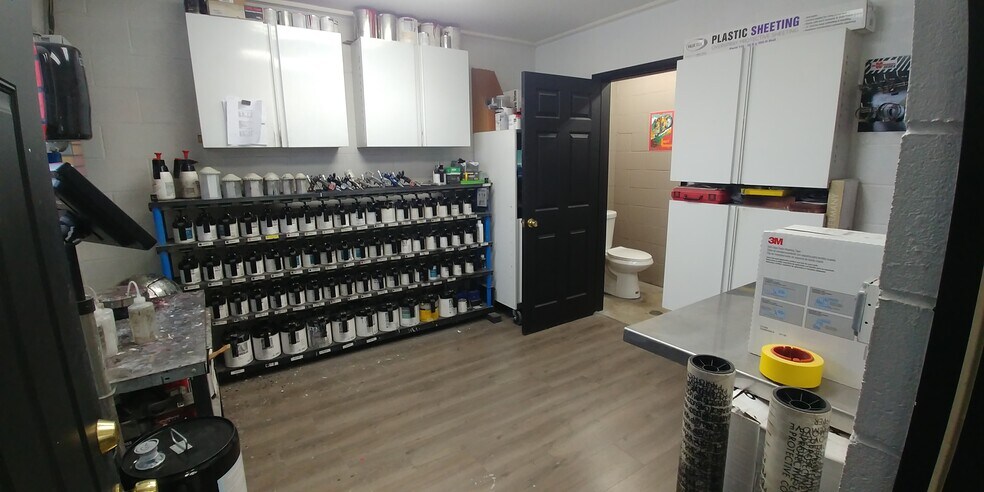 More Photos Of 71 Cooper Ave, Tonawanda Auto Repair For Sale