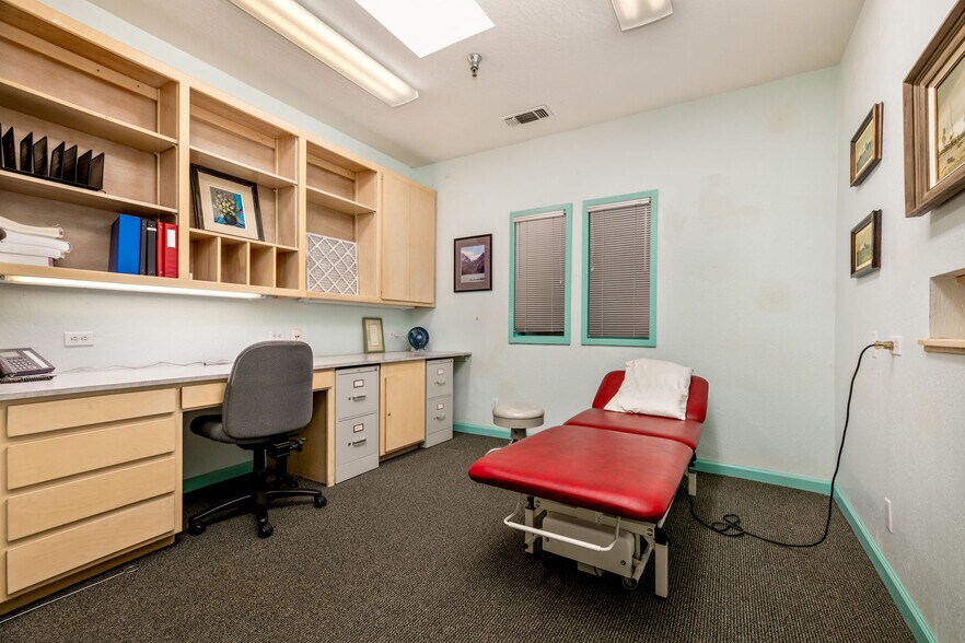 More Photos Of 104 Margaret Ln, Grass Valley Medical For Sale