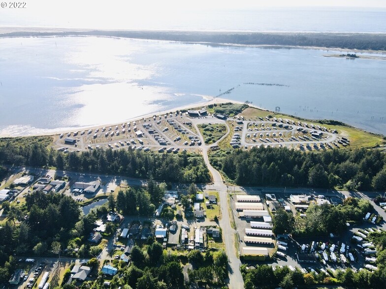 More Photos Of 92392 Cape Arago Hwy, Coos Bay Manufactured Housing Mobile Home Park For Sale