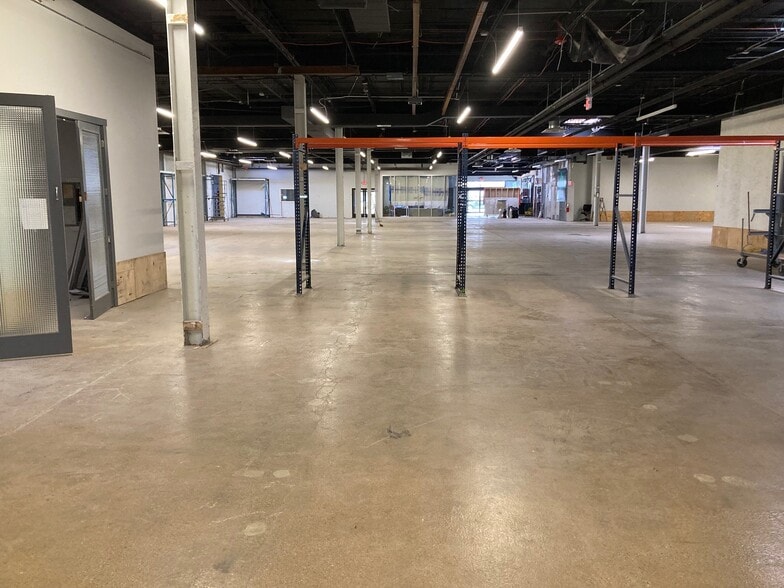 More Photos Of 1245 Hartrey Ave, Evanston Flex For Lease