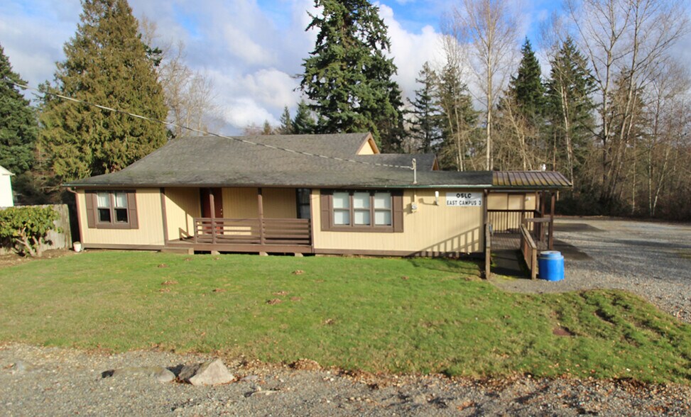 Primary Photo Of 11101 Bingham Ave E, Tacoma Office Residential For Lease