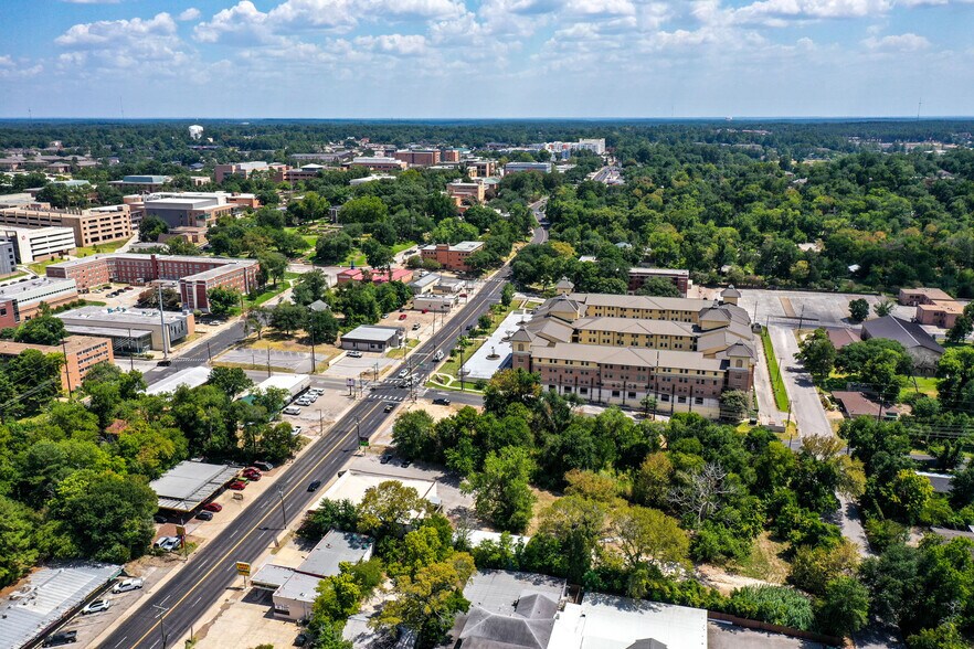 More Photos Of 1532 Sam Houston Ave, Huntsville Land For Sale