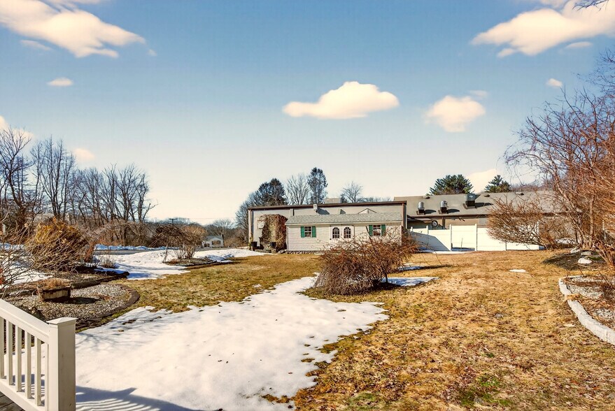 More Photos Of 1146 Spindle Hill Rd, Wolcott Freestanding For Sale