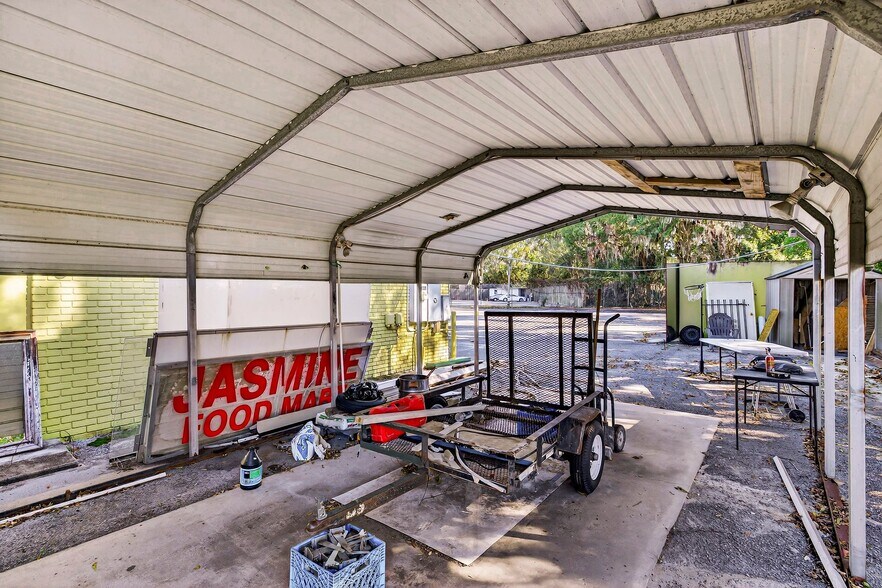 More Photos Of 9602 White Bluff Rd, Savannah Convenience Store For Sale