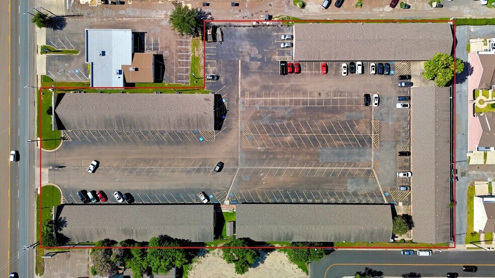 More Photos Of 4301 N 10th St, McAllen Office For Sale