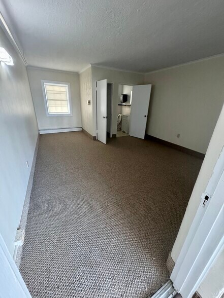 More Photos Of 2860 PA-309, Dallas Congregate Senior Housing For Lease