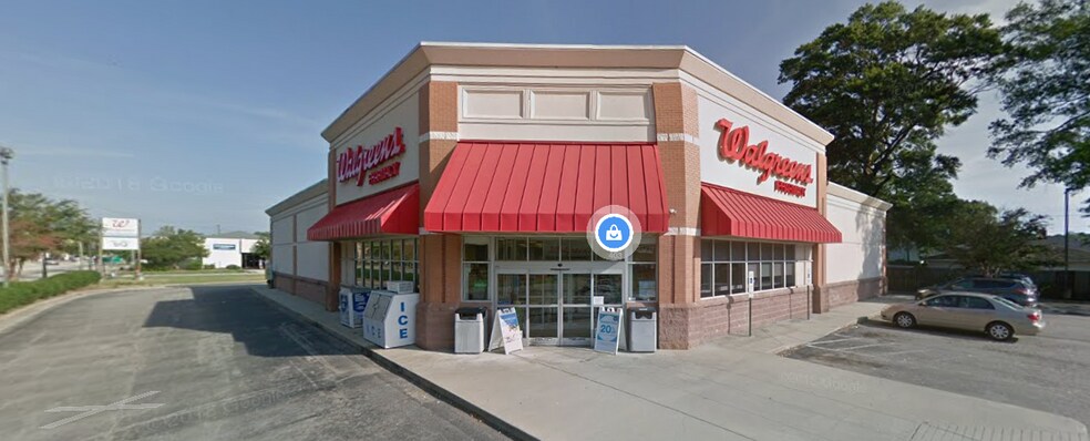 Primary Photo Of 403 E Main St, Benson Drugstore For Sale