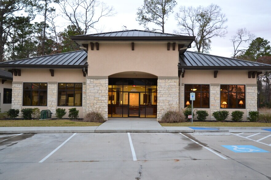 More Photos Of 19701 Kingwood Dr, Kingwood Office For Sale