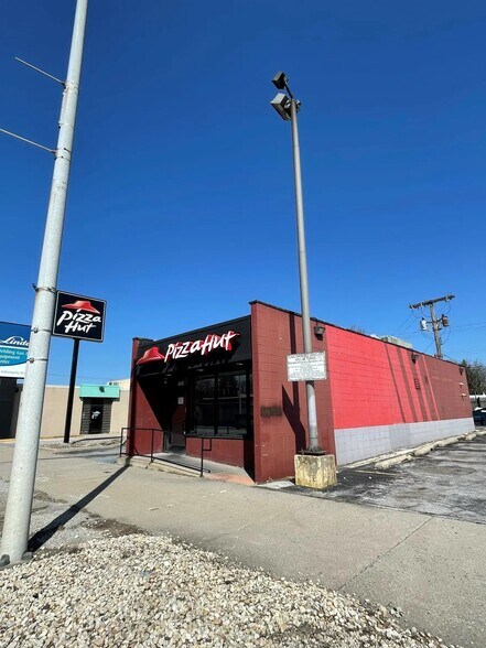 More Photos Of 7331 Indianapolis Blvd, Hammond Restaurant For Lease