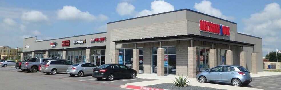 More Photos Of 489 Agnes, Bastrop Storefront For Lease